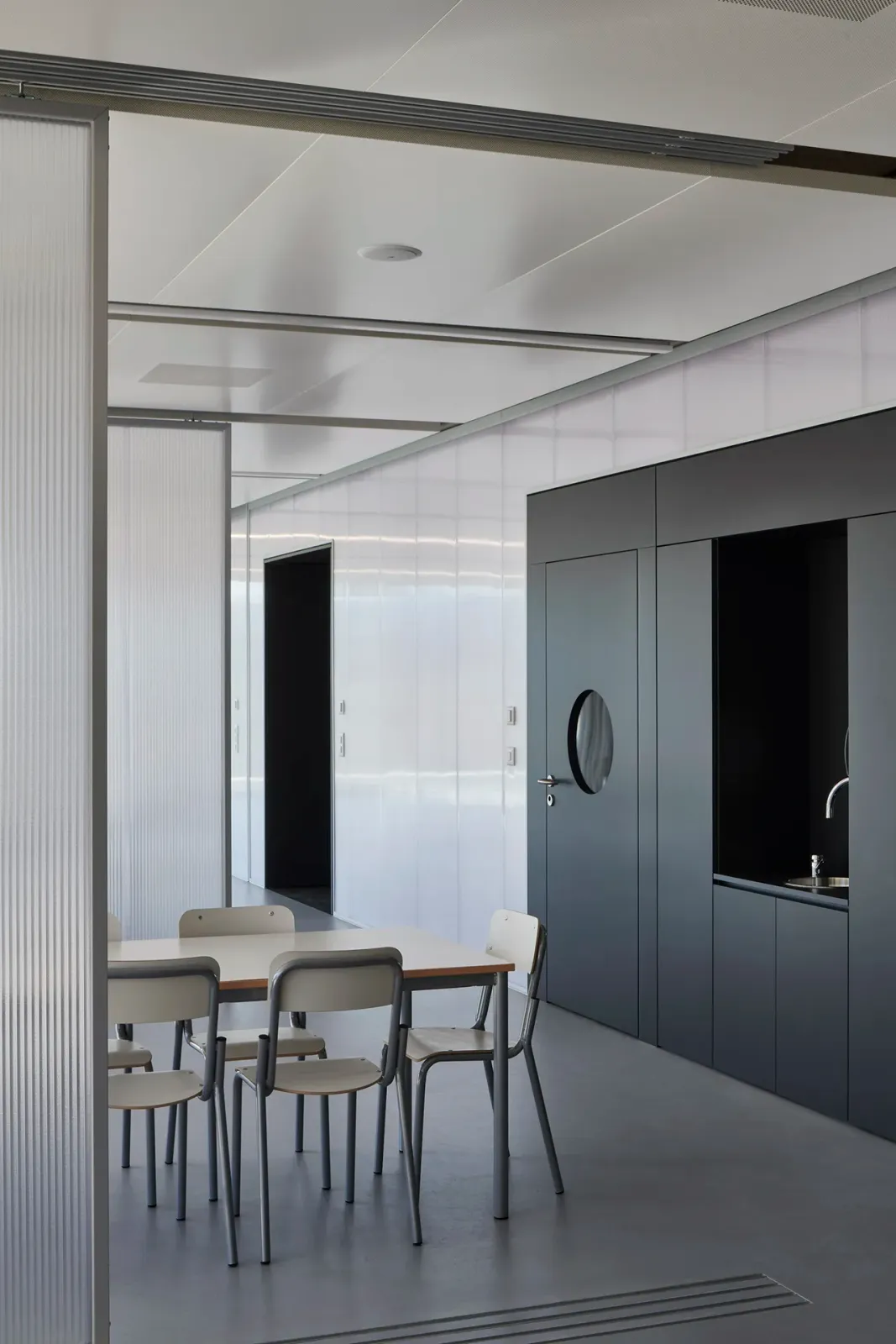 Daniela-Tonatiuh—INCHES_VIGA—002--2021