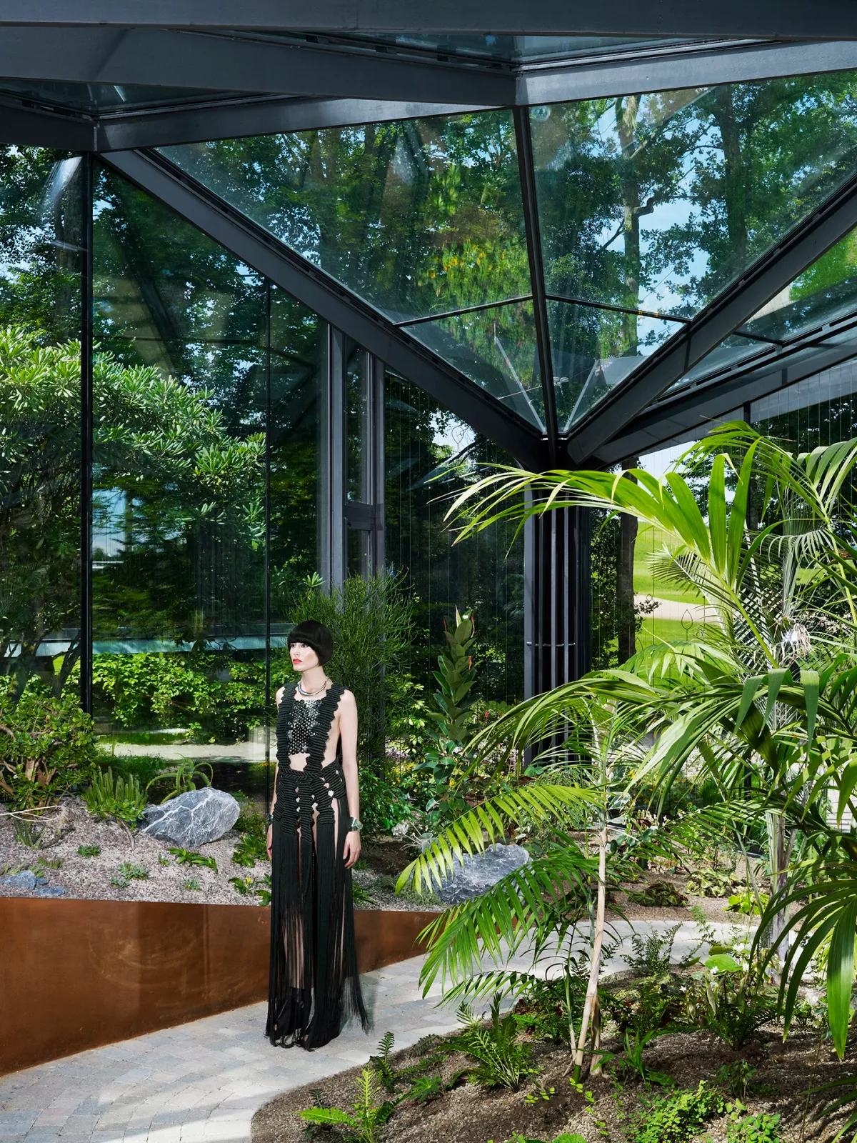 Daniela-Tonatiuh--DADI-MAGAZINE-002--2012