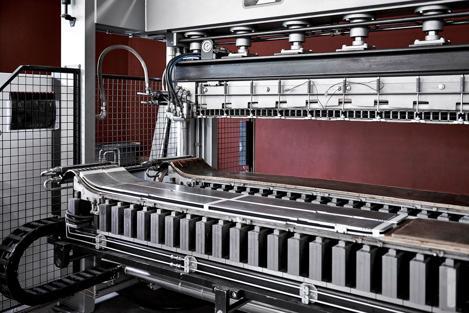 Daniela-Tonatiuh--ZAI-MONCLER-005--2016