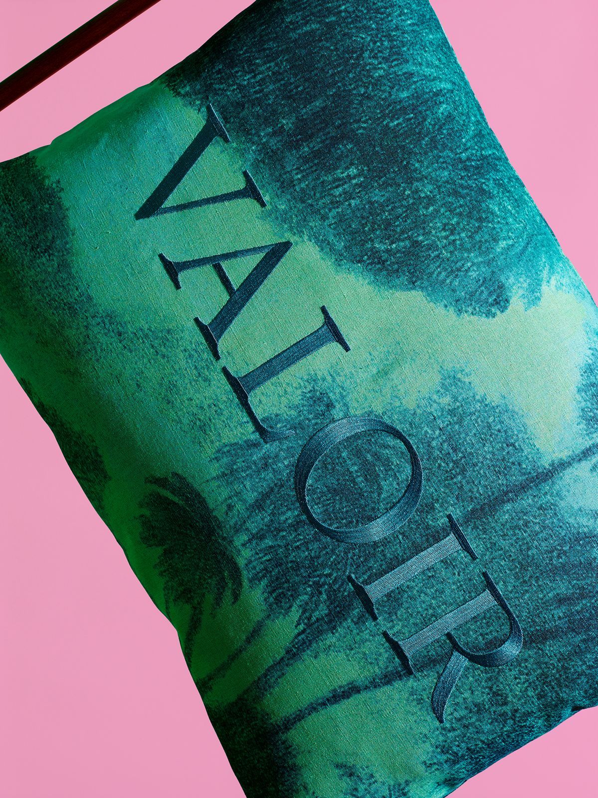 Daniela-Tonatiuh--VLAD-GILLES-003--2016