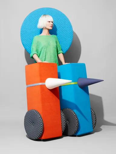 Daniela-Tonatiuh--PEEKERS-VLADIMIRBOSON-001--2014