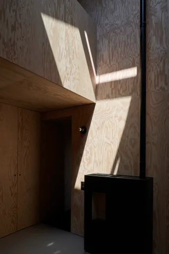 Daniela-Tonatiuh—t_REX_VERSCIO—004--2024