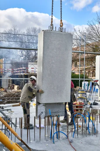 Daniela-Tonatiuh—CORPUS_GENTH—0014--2021